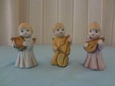COD-0007	Trio anjos (porcelana) médio