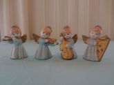 COD-0002	Quarteto de Anjos Instrumental (porcelana) mini